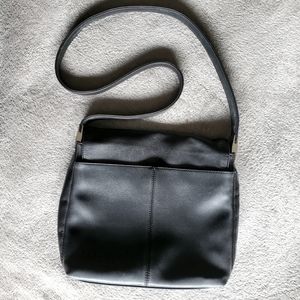 Liz Claiborne Black Leather shoulder bag